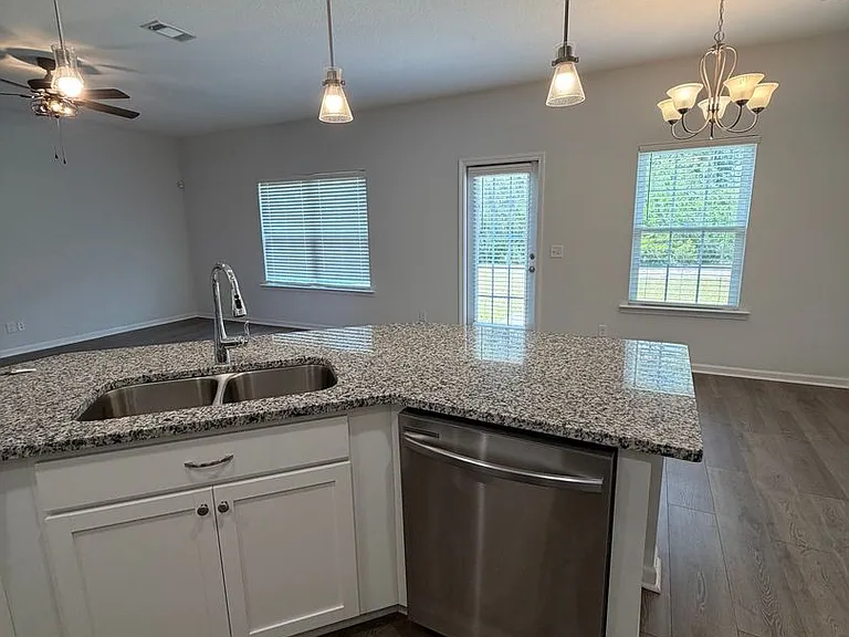 600 Brightleaf Cir — Photo 11