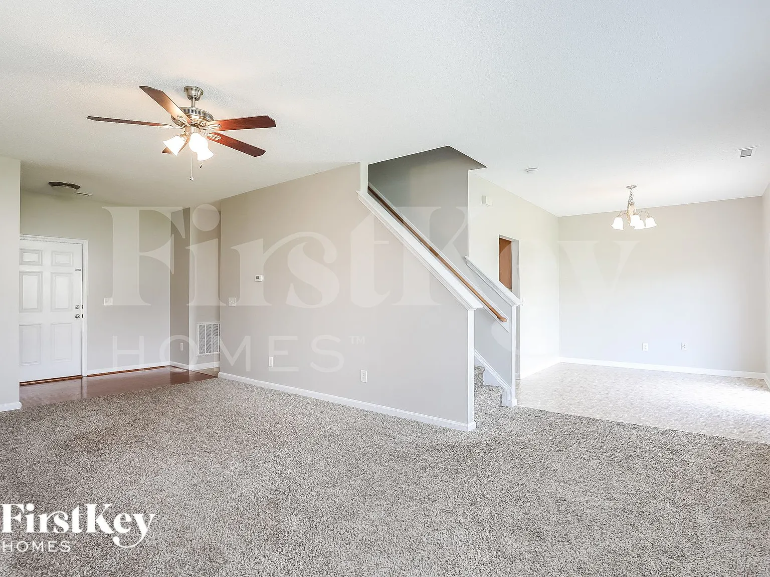 4 bed, 2.5 bath, 1940 sqft, $2,190 — Photo 4