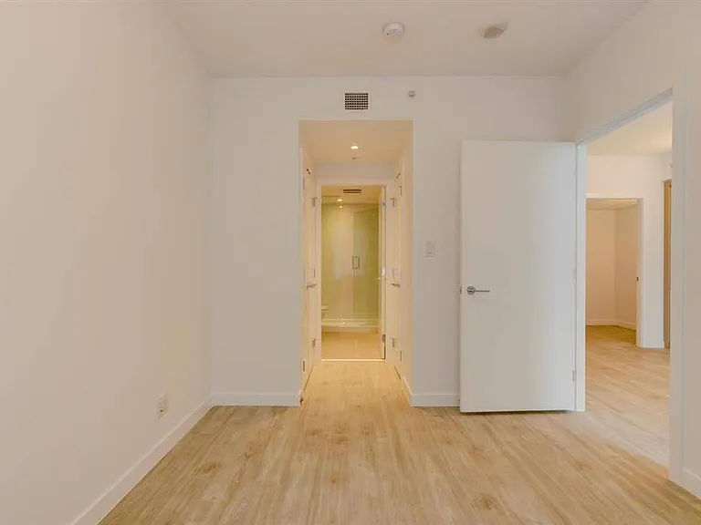 1661 Quebec St #1 — Photo 16