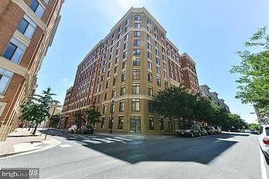 4th image of 1201 N Garfield St APT 614