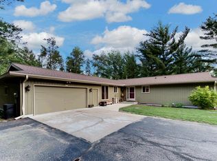 4111 Woodhaven Ct, Wisconsin Rapids, WI 54494