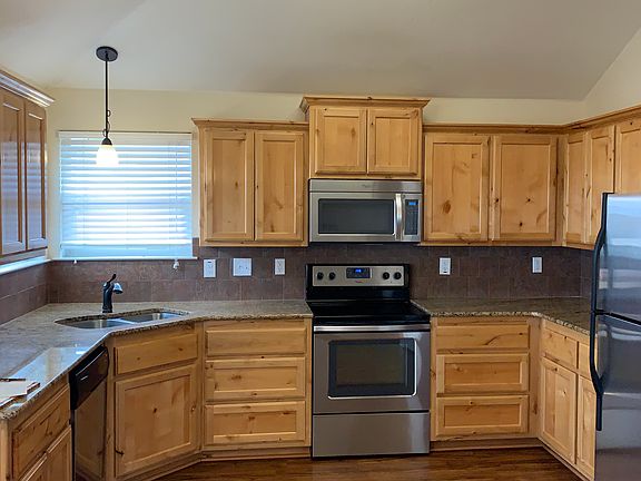 5th image of 2009 Lindsey Dr