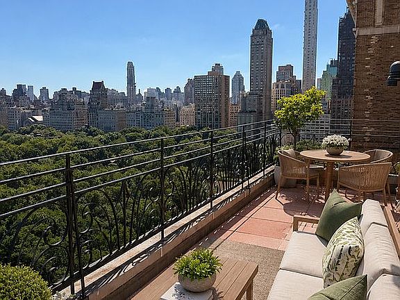 2nd image of 120 Central Park S