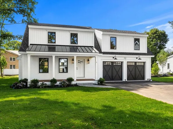 9 Harvey Park, Lynnfield, MA 01940