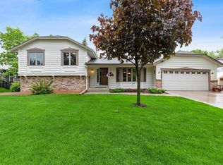10120 48th Ave N, Plymouth, MN 55442