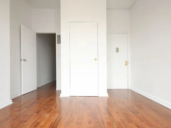 306 Troutman Street image 6 of 12