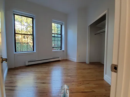 Rented by Skyline Group Real Estate | media 12