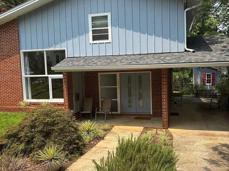 2312 Bedford Ave — Photo 1
