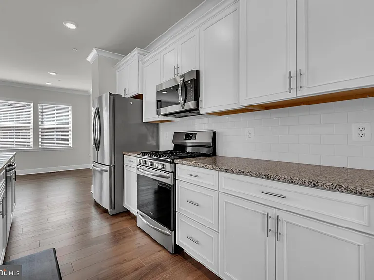 5754 Frederick Douglas Pl — Photo 5