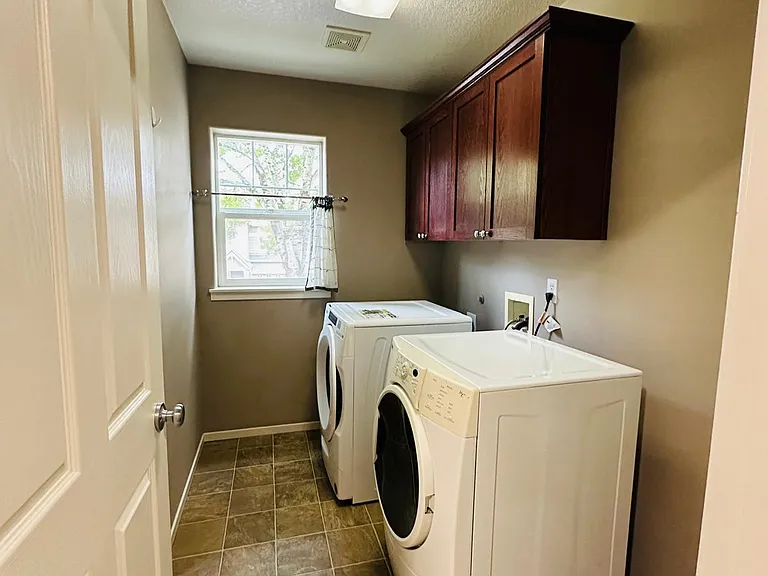 6048 NE Birch St — Photo 25