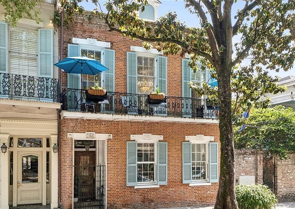1st image of 917 Esplanade Ave APT 3