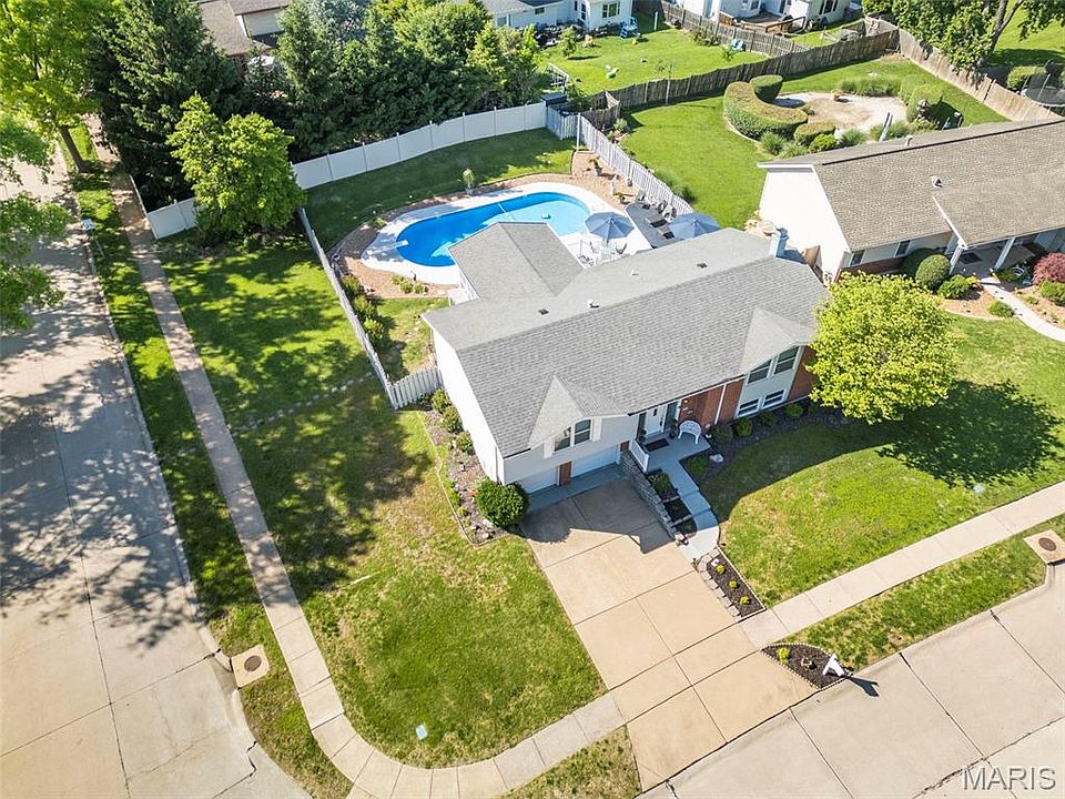 1st image of 12741 Parkway Estates Dr