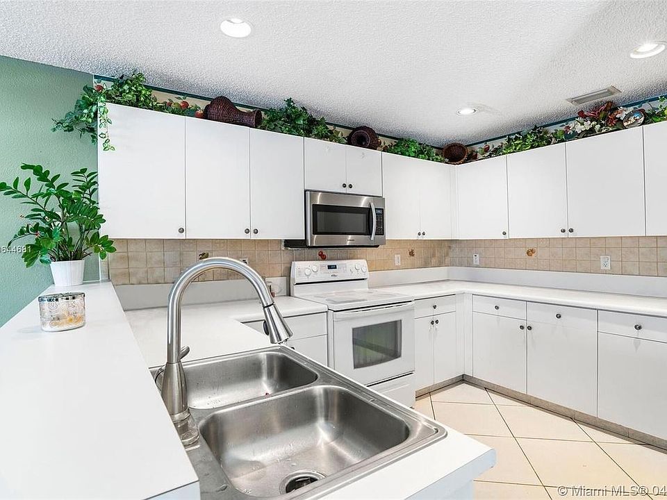 2nd image of 8906 NW 53rd Ct