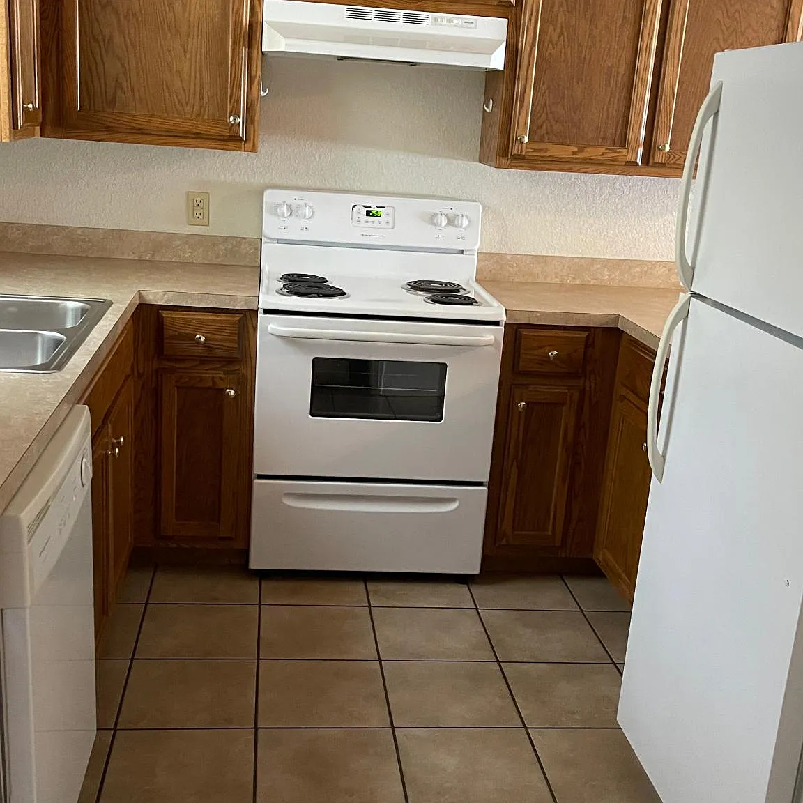 608 N Cleveland Ave — Photo 3