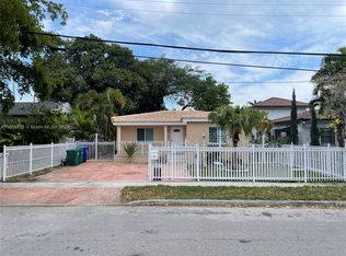 2121 SW 30th Ct, Miami, FL 33145