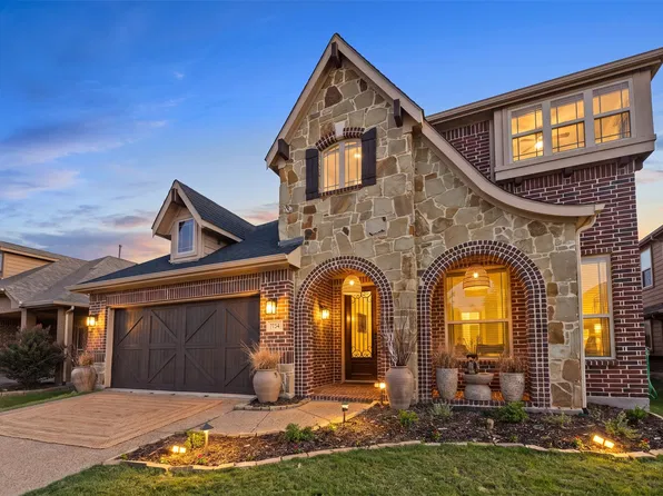 724 Marietta Ln, Savannah, TX 76227