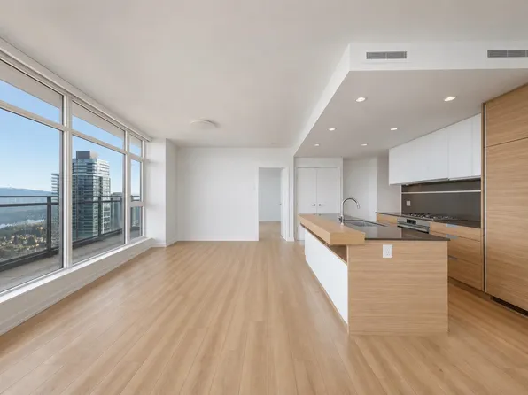 4688 Kingsway #3503, Burnaby, BC V5H 0E9
