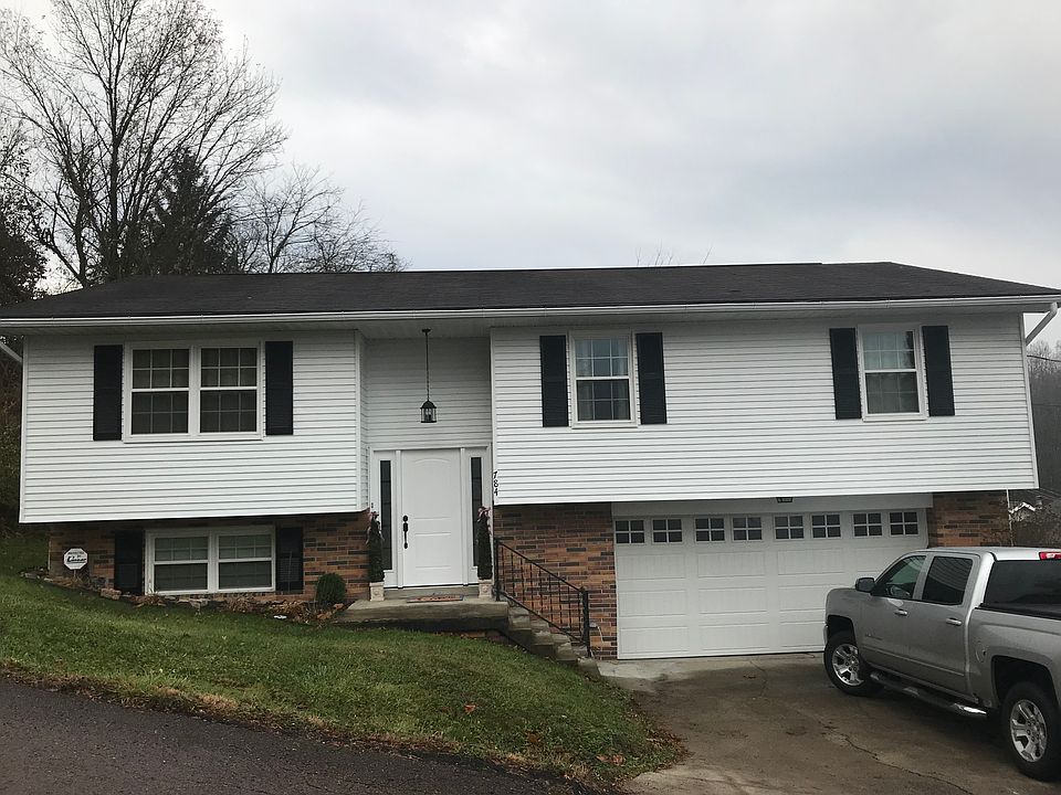 1st image of 784 Briarwood St