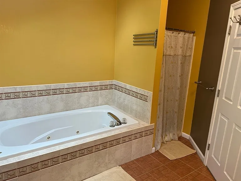 76 Stagecoach Rd — Photo 14