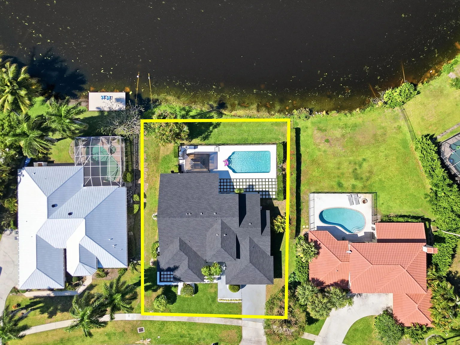 5 bed, 2.5 bath, 3002 sqft, $9,800 — Photo 3
