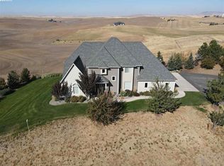 875 Country Club Rd, Pullman, WA 99163