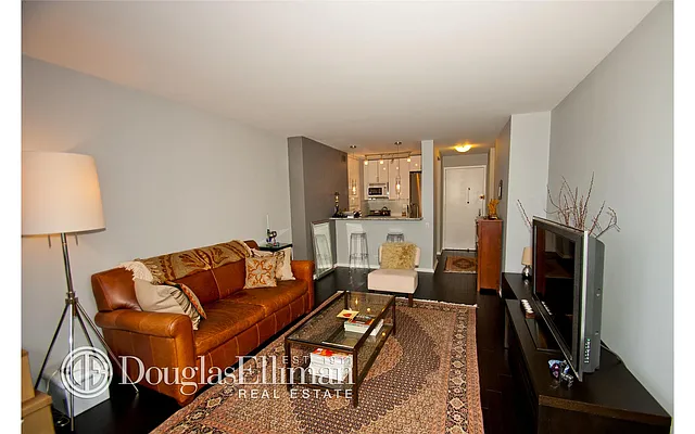 Rented by Douglas Elliman | media 62