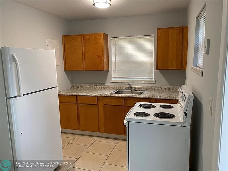 1st image of 1426 NW 5th Ave