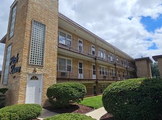 4315 W 95th St APT 13, Oak Lawn, IL 60453