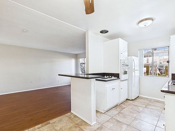 5th image of 209-215 E Live Oak St #215-C