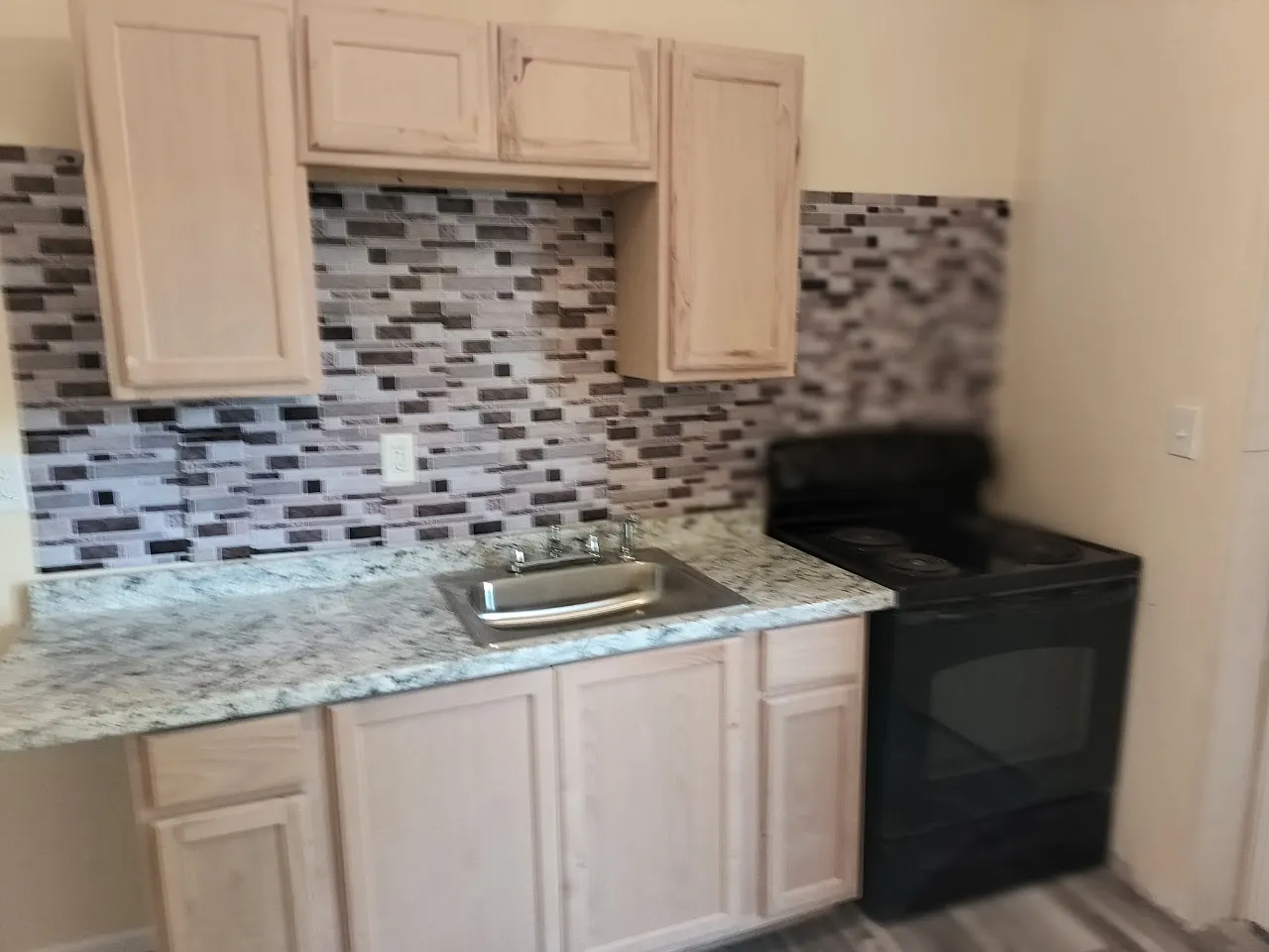 2 bed, 1000 sqft, $1,400 — Photo 4