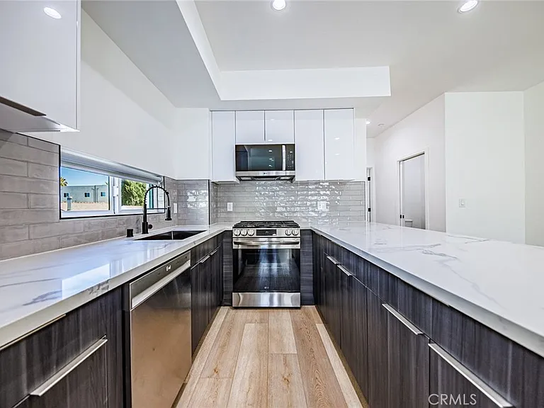 11313 Collins St #1 — Photo 3