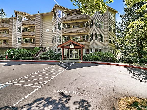 3rd image of 1750 152nd Ave NE APT C302