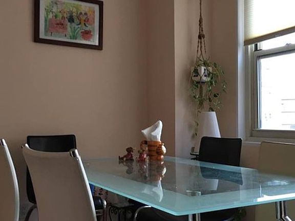 2nd image of 2930 W 5th St APT 21T