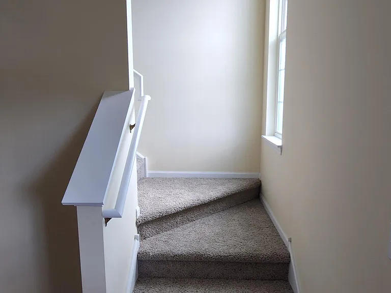 2096 Grayhawk Dr — Photo 11