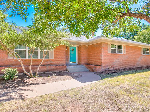 4th image of 2202 Sul Ross St