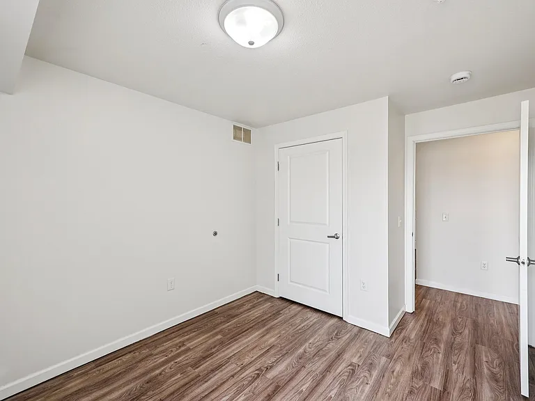 Valleyhigh Flats — Photo 22