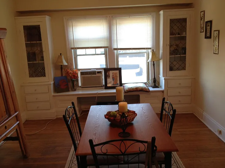 Dining Rm Window seat and Built-ins