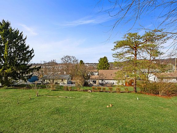 5th image of 141 Estate Dr