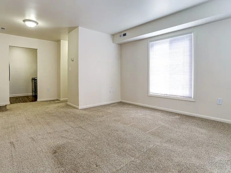 Rosedale Apartments — Photo 27