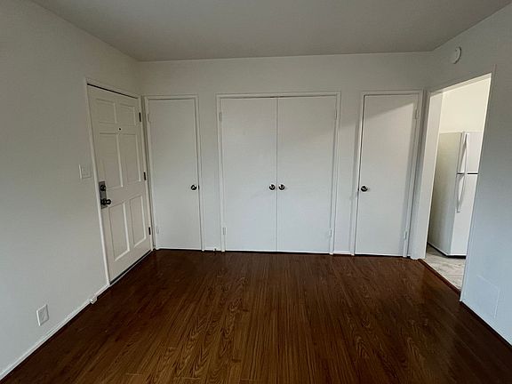 5th image of 542-544 S Los Robles Ave #5445