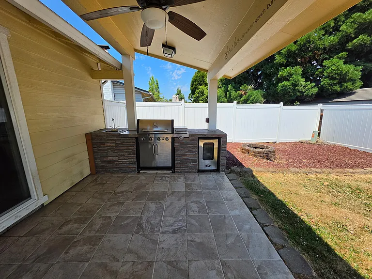 4792 Wren Ct NE — Photo 25