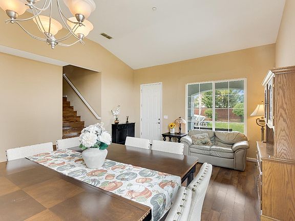 5th image of 4480 Actriz Place