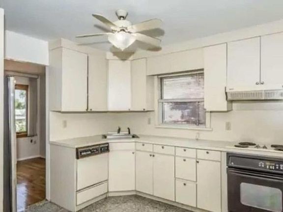 5th image of 22311 57th Ave Fl 2nd
