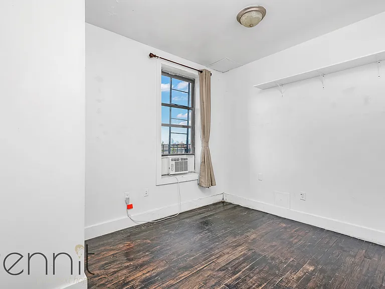 167 Starr St #3R — Photo 6