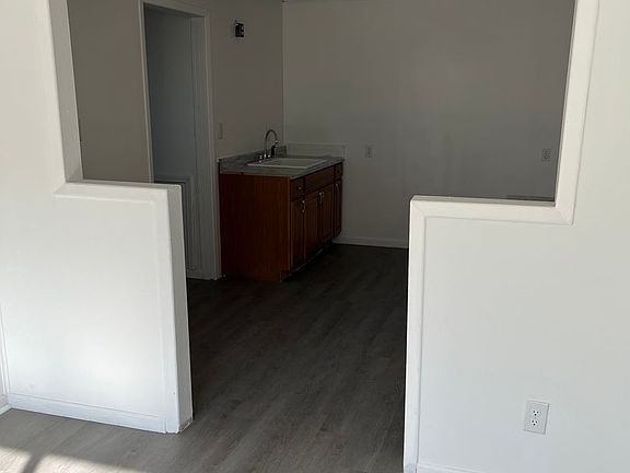 3rd image of 630 N 4th St #1