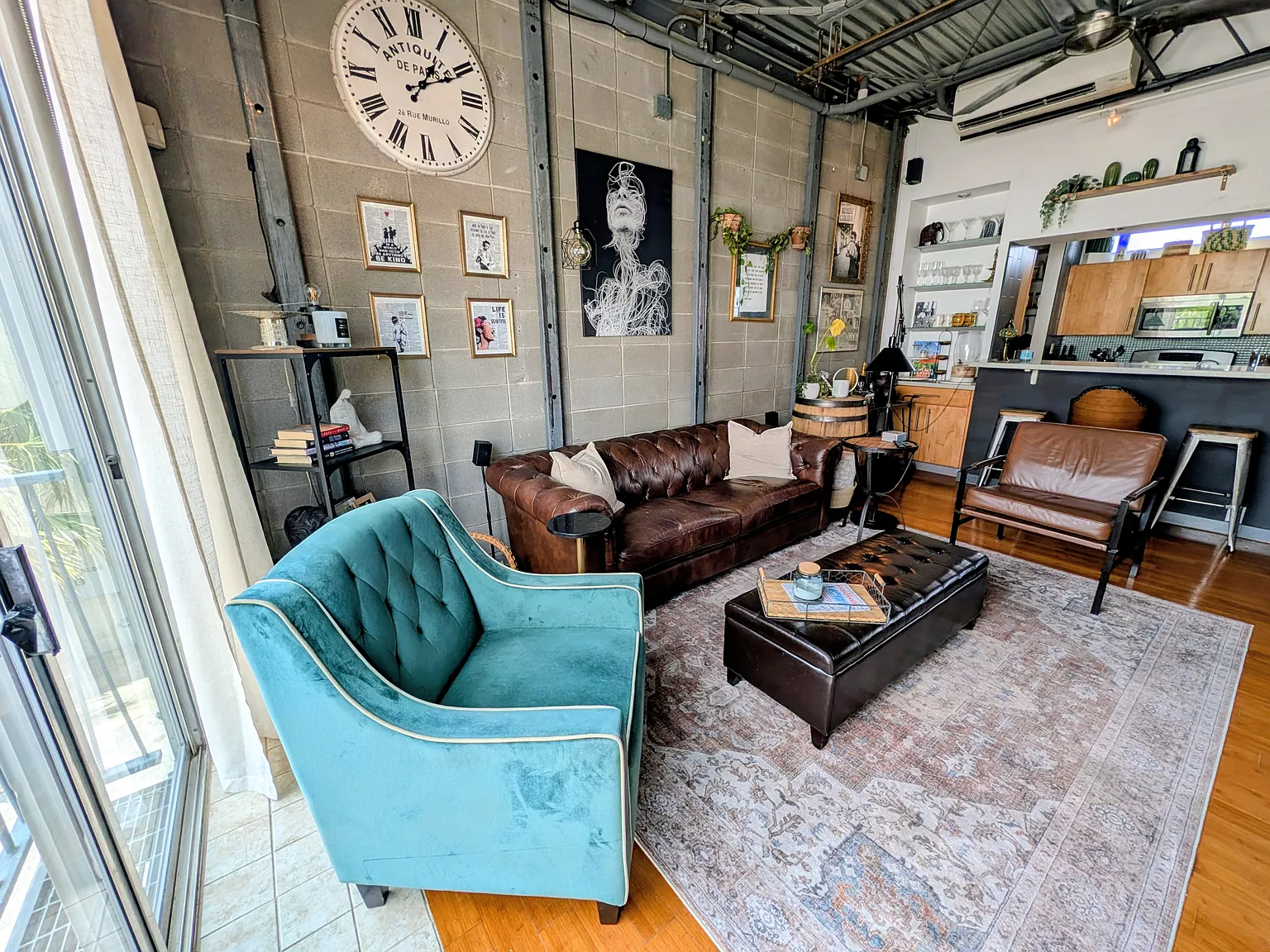 2 bed, 1.5 bath, 1200 sqft, $2,650 — Photo 3