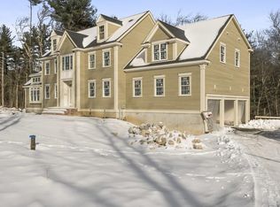 17 S Mill St, Hopkinton, MA 01748