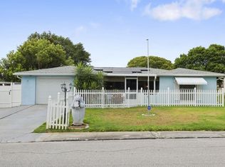 9221 Hunt Club Ln, Port Richey, FL 34668