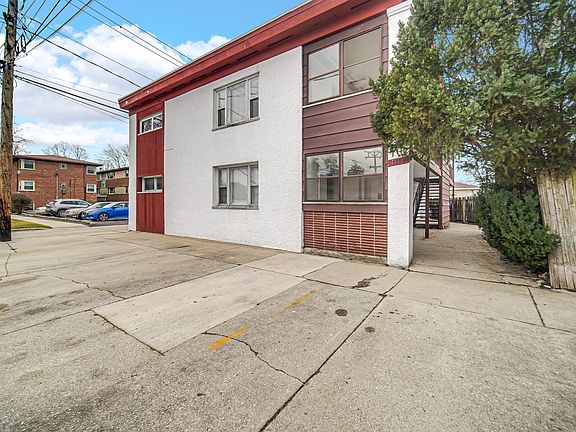 3rd image of 7612 York St APT C