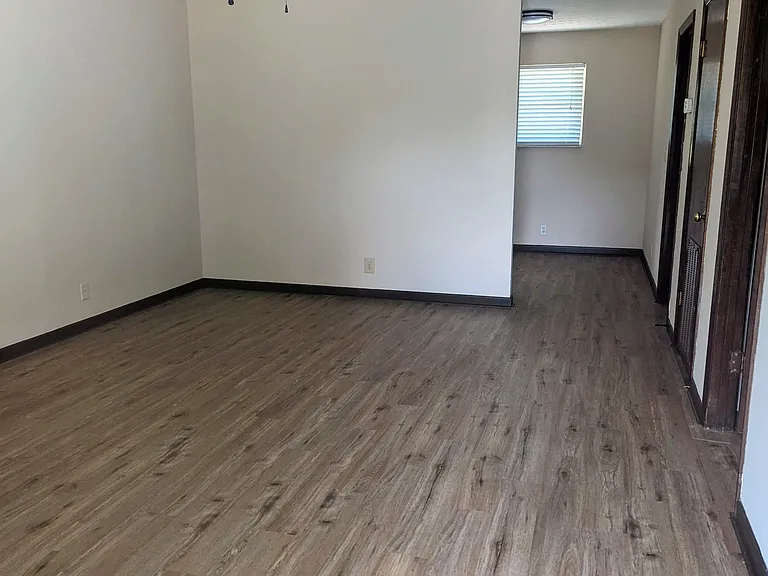 325 Arrowhead Dr #325 — Photo 5